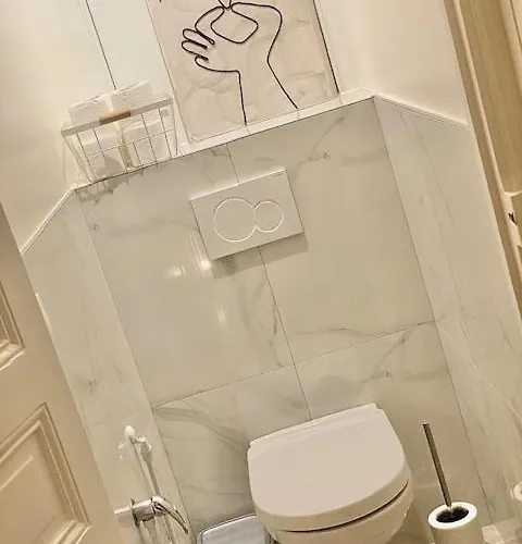 アパート In Paris パンタン